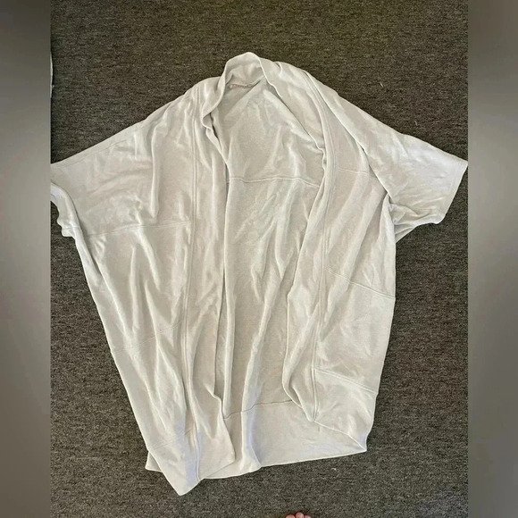 Athleta Sweaters - Athleta cream shall oversized cardigan size medium